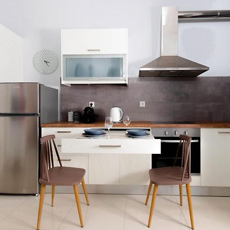 Twin Lofts Ταξιαρχών, A Kalamatastay Property エクステリア 写真