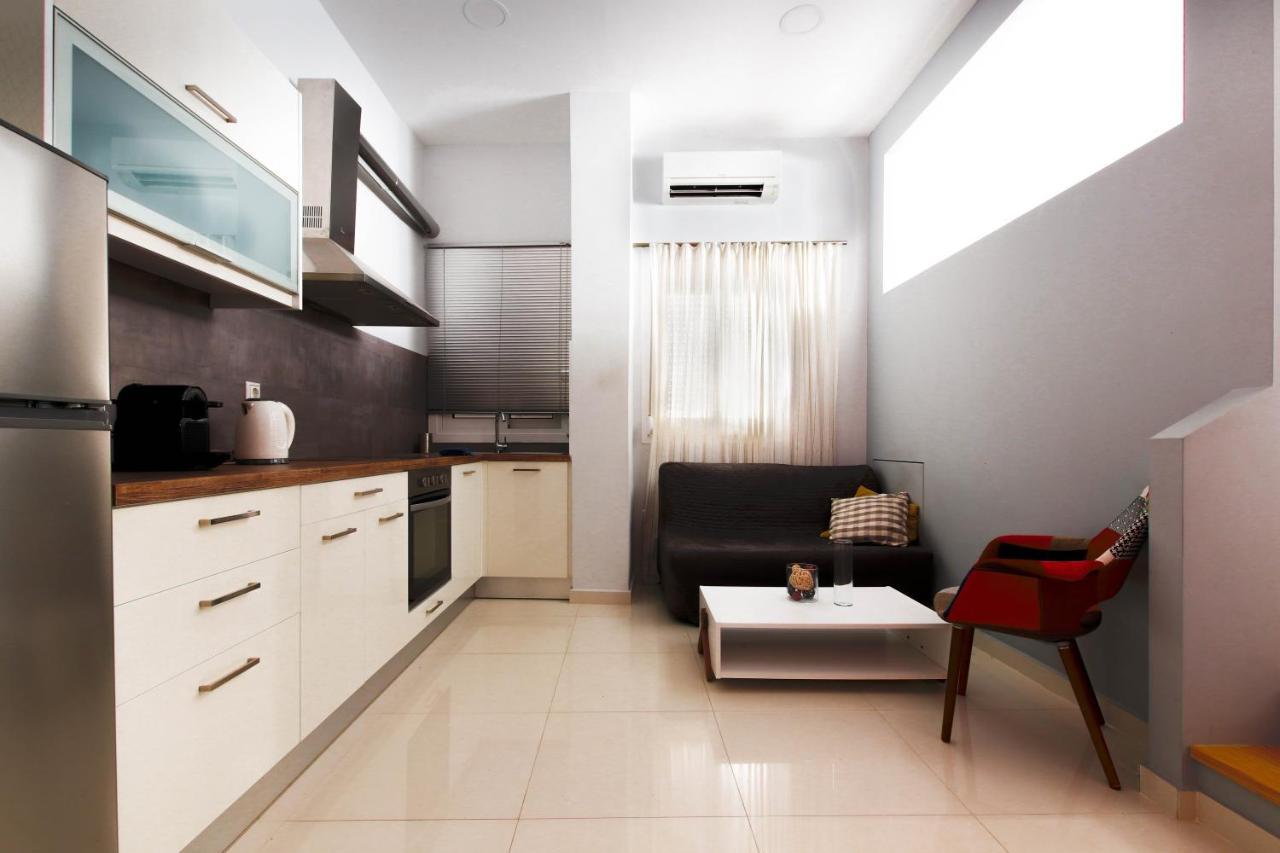 Twin Lofts Ταξιαρχών, A Kalamatastay Property エクステリア 写真