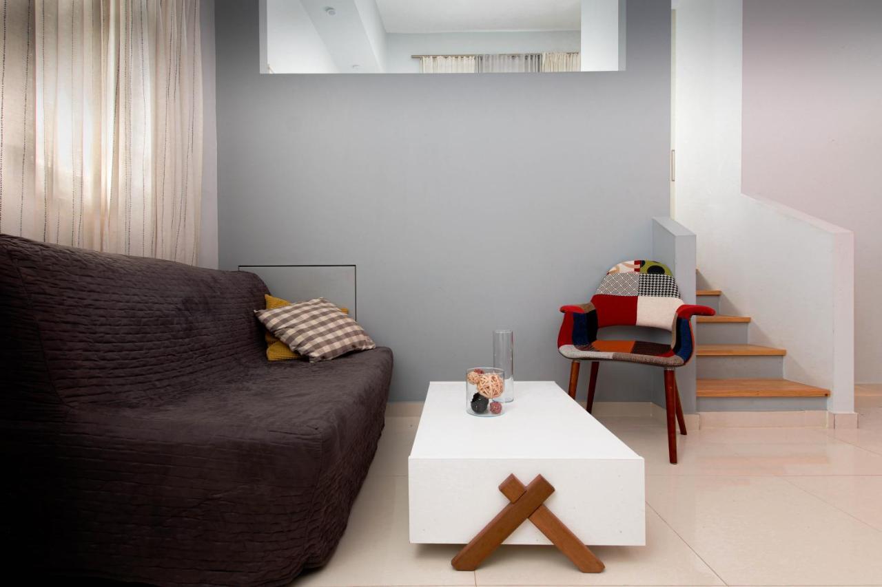 Twin Lofts Ταξιαρχών, A Kalamatastay Property エクステリア 写真